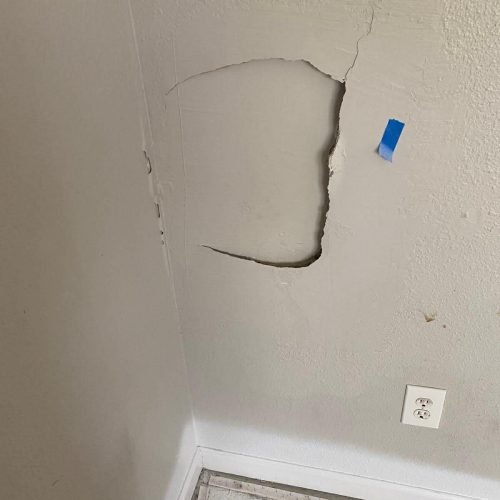 9b39b048-2986-4612-80a7-3ff50a41217d